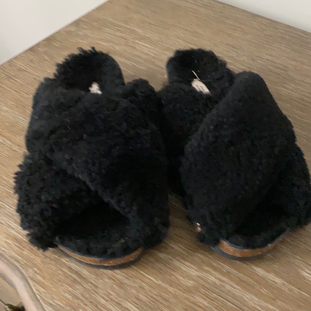Dorothee Schumacher slides.